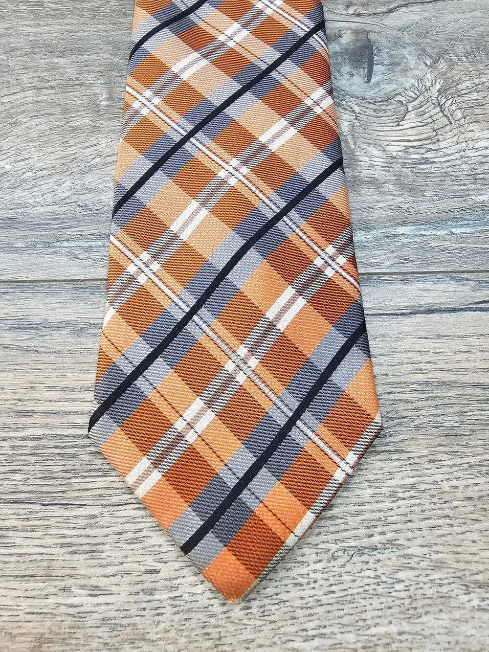 Johnson Brothers Men's Orange Striped Neck Tie